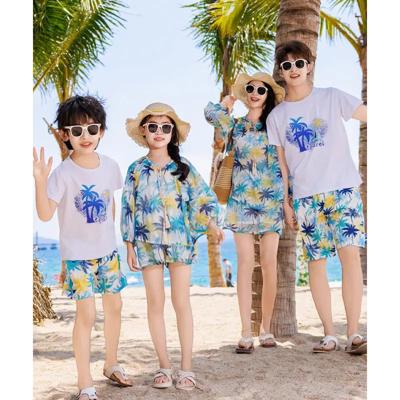 Family Vacation Look Matching  - Parent Of Plant のレビューと価格