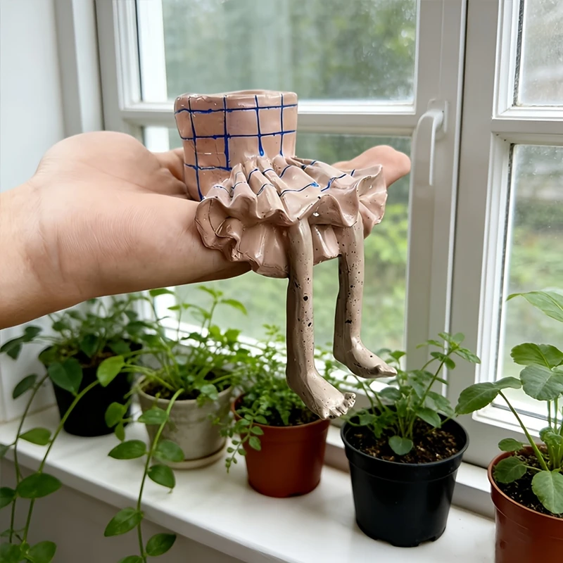 Whimsical Resin Leggy Planter  - Parent Of Plant のレビューと価格